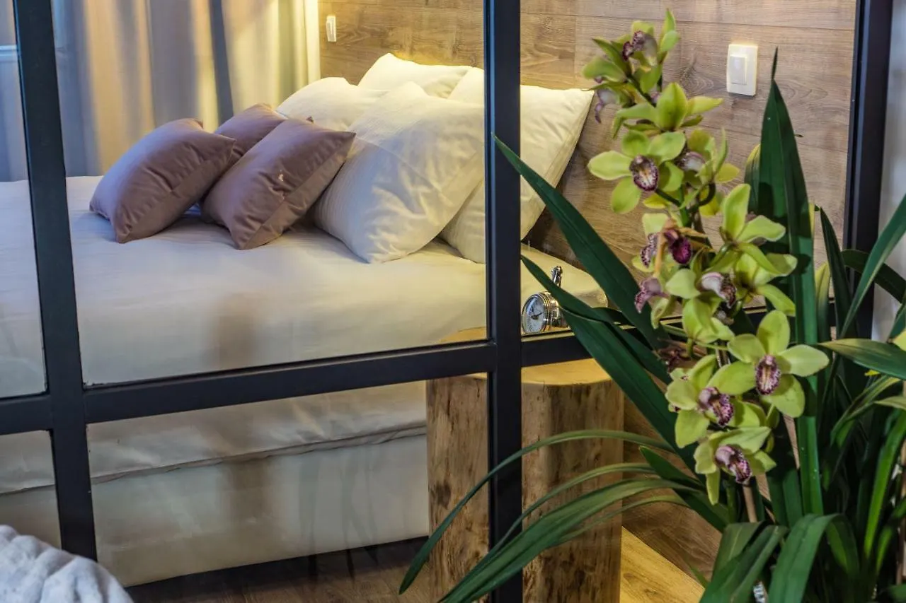 Glossy Lodge Thessaloniki 0*,  Greece