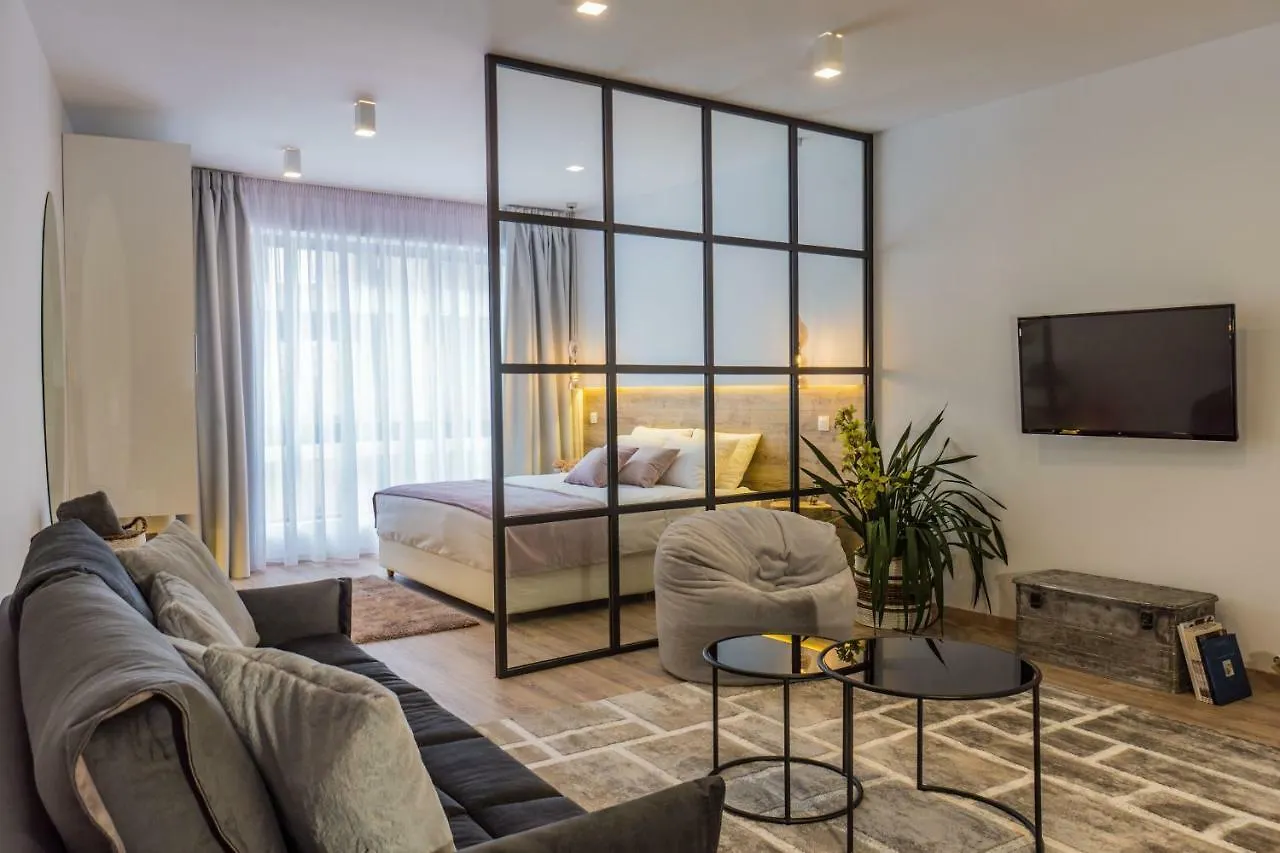 Glossy Lodge Thessaloniki Apartment